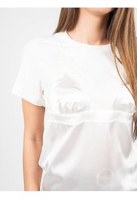 Pinko T-shirt "Rex" | 1C10BP 8359 | Rex | Kobieta | Biały. Okazja: na co dzień. Kolor: biały. Materiał: jedwab, acetat. Długość rękawa: krótki rękaw. Długość: krótkie. Wzór: koronka, aplikacja. Styl: casual #5