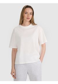 4f - 4F T-shirt oversize gładki damski - biały L. Okazja: na co dzień. Kolor: biały. Materiał: dzianina, bawełna, jersey, materiał, tkanina. Długość rękawa: krótki rękaw. Długość: krótkie. Wzór: gładki. Styl: klasyczny, sportowy, casual
