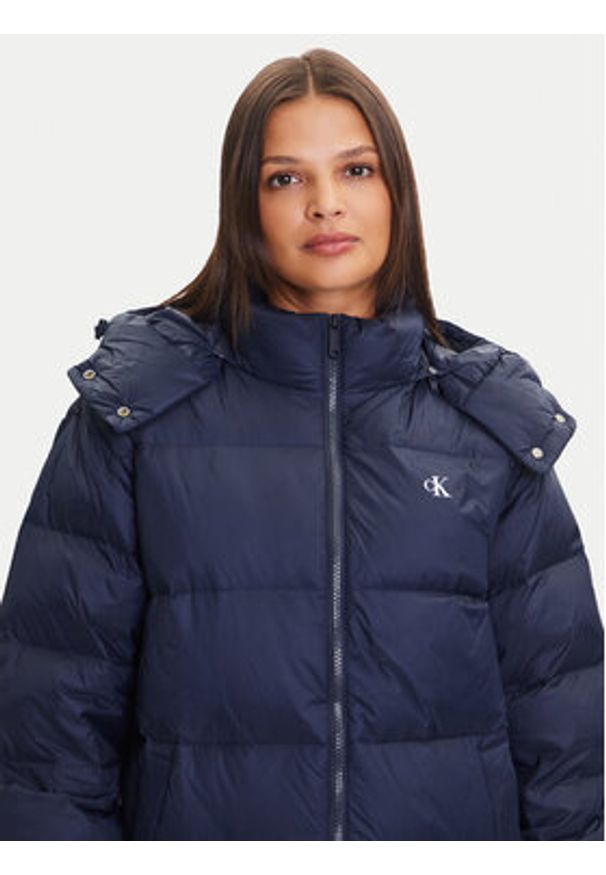 Calvin Klein Jeans Kurtka puchowa Essential LV047D502G Granatowy Regular Fit. Kolor: niebieski. Materiał: syntetyk