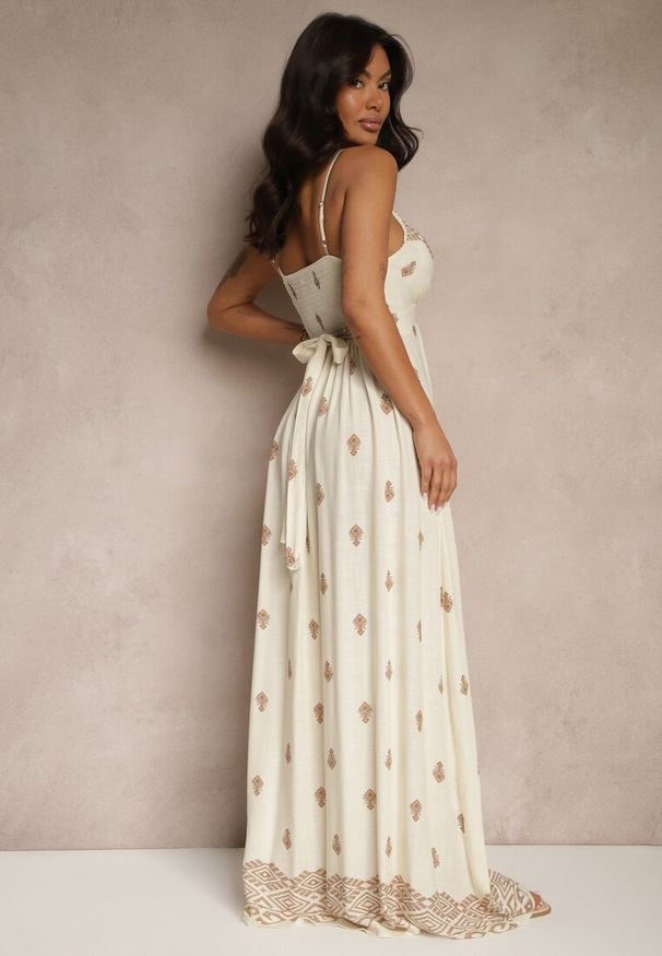 Renee - Kremowo-Beżowa Kopertowa Sukienka na Ramiączkach z Bawełny z Wiązanym Paskiem Reveesia. Typ kołnierza: dekolt w serek. Kolor: beżowy. Materiał: bawełna. Długość rękawa: na ramiączkach. Typ sukienki: kopertowe