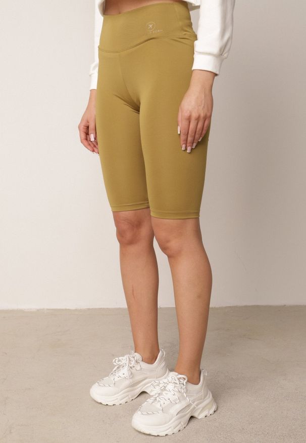 Born2be - Zielone Szorty Kolarki z Wysokim Stanem i Modelującym Pasem Toadgrass. Stan: podwyższony. Kolor: zielony. Styl: elegancki
