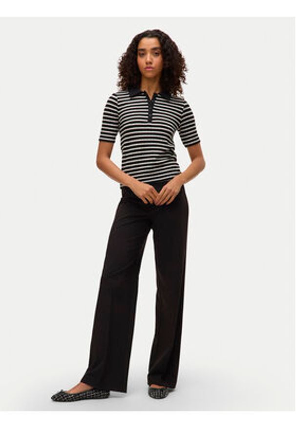 Vero Moda Spodnie materiałowe Texas 10334103 Czarny Straight Fit. Kolor: czarny. Materiał: syntetyk