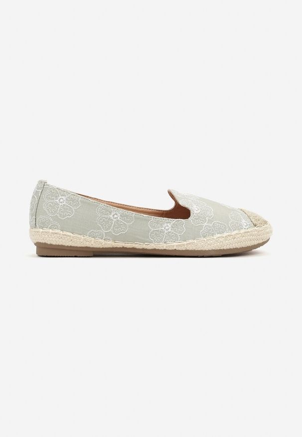 Born2be - Jasnozielone Espadryle w Kwiaty z Plecionką Raloria. Okazja: na co dzień. Kolor: zielony. Wzór: kwiaty. Sezon: lato. Styl: boho, elegancki, casual