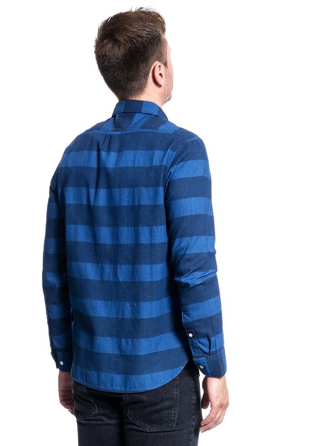 Lee - KOSZULA MĘSKA LEE REFINED BUTTON DOWN SUMMER BLUE L882DTNJ 112123574. Typ kołnierza: button down