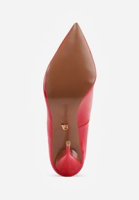 Born2be - Czerwone Klasyczne Szpilki VICES z Lakierowanym Połyskiem Divenia. Okazja: na wesele, na co dzień, na randkę, na ślub cywilny. Kolor: czerwony. Materiał: lakier. Obcas: na szpilce. Styl: klasyczny #5