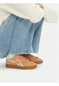 Reebok Sneakersy CLUB C GROUNDS UK 100220815 Pomarańczowy. Kolor: pomarańczowy. Materiał: zamsz, skóra. Model: Reebok Club #4