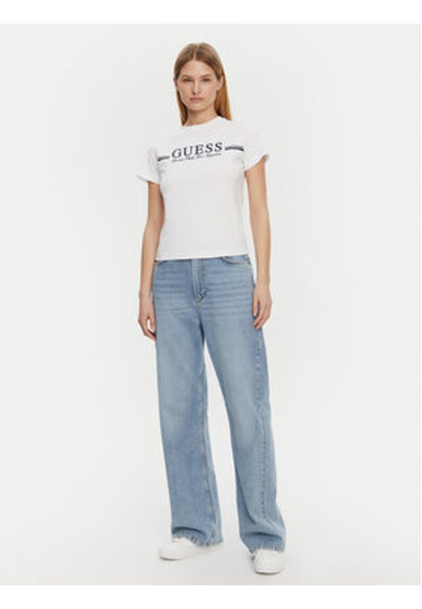 Guess T-Shirt V5GI03 I3Z14 Biały Regular Fit. Kolor: biały. Materiał: bawełna