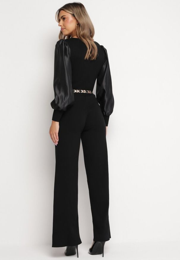 Born2be - Czarny Długi Kombinezon z Luźnym Rękawem i Paskiem Dolcet. Kolor: czarny. Materiał: tkanina, dzianina, prążkowany, satyna. Długość: długie. Wzór: aplikacja