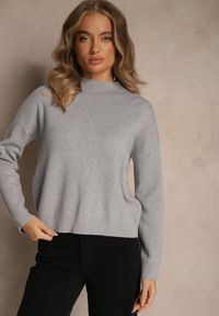 Renee - Szary Pudełkowy Sweter z Półgolfem o Gładkim Wykończeniu Unala. Kolor: szary. Materiał: skóra, jeans. Wzór: gładki #4
