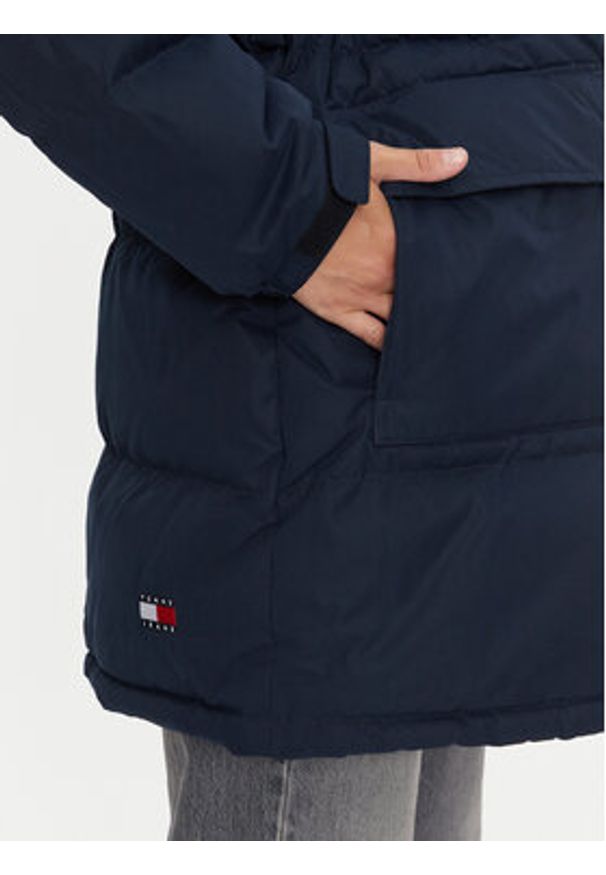 Tommy Jeans Kurtka puchowa Alaska DW0DW18821 Granatowy Regular Fit. Kolor: niebieski. Materiał: syntetyk