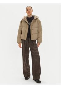 Calvin Klein Jeans Kurtka zimowa J20J224112 Beżowy Regular Fit. Kolor: beżowy. Materiał: syntetyk. Sezon: zima #3
