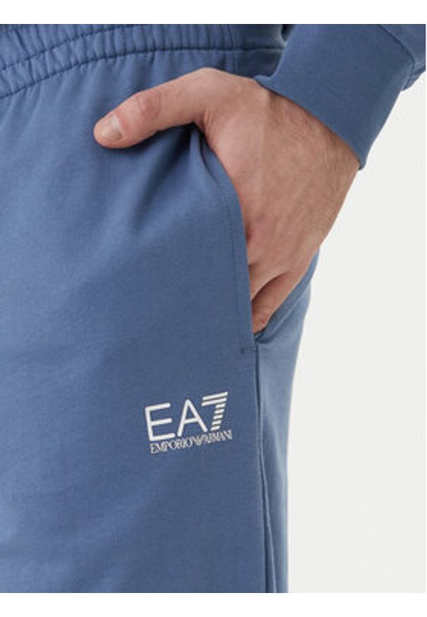 EA7 Emporio Armani Dres 8NPV63 PJVRZ UB064 Niebieski Regular Fit. Kolor: niebieski. Materiał: bawełna