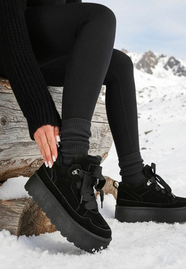 Born2be - Czarne Sneakersy Vices w Stylu Śniegowców na Platformie z Ozdobnym Futerkiem Nalirea. Okazja: na spacer. Kolor: czarny. Materiał: futro. Obcas: na platformie. Sport: turystyka piesza