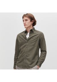 Reserved - Koszula regular z bawełny i wiskozy - Khaki. Kolor: brązowy. Materiał: bawełna, wiskoza #1