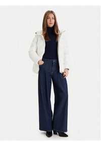 Geox Kurtka zimowa Anylla W4628P T3144 F1680 Biały Regular Fit. Kolor: biały. Materiał: syntetyk. Sezon: zima #3