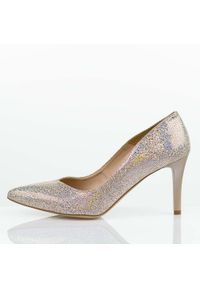 Srebrne multi Polskie skórzane szpilki damskie Prestige 2106. Okazja: na wesele, na ślub cywilny, na spotkanie biznesowe, na imprezę. Kolor: wielokolorowy. Materiał: skóra. Szerokość cholewki: normalna. Obcas: na szpilce. Styl: glamour, biznesowy, elegancki, wizytowy, klasyczny #1