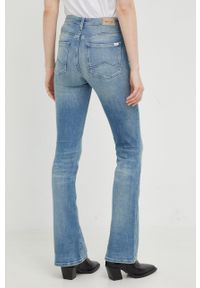 Mustang jeansy June Flared damskie high waist. Stan: podwyższony. Kolor: niebieski #2