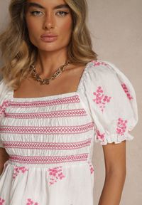 Renee - Fuksjowa Bluzka z Bawełny z Hiszpańskim Dekoltem i Haftami Nilissa. Okazja: na co dzień. Kolor: różowy. Materiał: bawełna. Długość rękawa: krótki rękaw. Długość: krótkie. Wzór: haft. Sezon: lato. Styl: casual