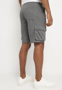 Born2be - Ciemnoszare Dresowe Szorty z Bawełną Typu Cargo Soniela. Okazja: na co dzień. Kolor: szary. Materiał: dresówka, bawełna. Styl: elegancki, casual #3