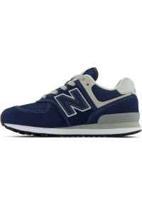 Buty New Balance PC574EVN niebieskie. Okazja: na uczelnię, na co dzień. Kolor: niebieski. Materiał: materiał, zamsz, syntetyk, guma. Szerokość cholewki: normalna. Model: New Balance 574. Sport: turystyka piesza #4