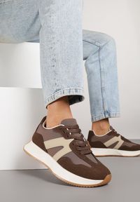Born2be - Brązowe Płaskie Sneakersy z Geometrycznym Wzorem Nawla. Nosek buta: okrągły. Zapięcie: sznurówki. Kolor: brązowy. Materiał: materiał. Wzór: geometria. Obcas: na obcasie. Wysokość obcasa: niski #3