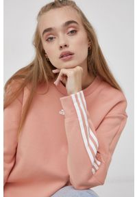 Adidas - adidas Bluza GS1374 damska kolor różowy gładka. Kolor: różowy. Materiał: bawełna, materiał, dzianina. Długość rękawa: długi rękaw. Długość: długie. Wzór: gładki #3