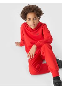 4f - 4F Bluza dresowa nierozpinana z kapturem chłopięca - pomarańczowa 122 (6-7 lat). Okazja: na co dzień. Typ kołnierza: kaptur. Kolor: pomarańczowy. Materiał: dresówka. Wzór: gładki, ze splotem. Sezon: lato. Styl: casual, sportowy #2