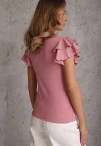 Renee - Różowa Gładka Bluzka z Bawełny z Rękawkami z Falbanek Nedaxera. Okazja: na co dzień, na randkę, na imprezę. Typ kołnierza: kołnierz z falbankami. Kolor: różowy. Materiał: bawełna. Długość rękawa: krótki rękaw. Wzór: gładki. Styl: casual #6