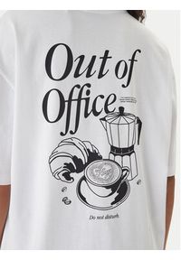 Hugo - HUGO T-Shirt 50560772 Biały Oversize. Kolor: biały. Materiał: bawełna #2