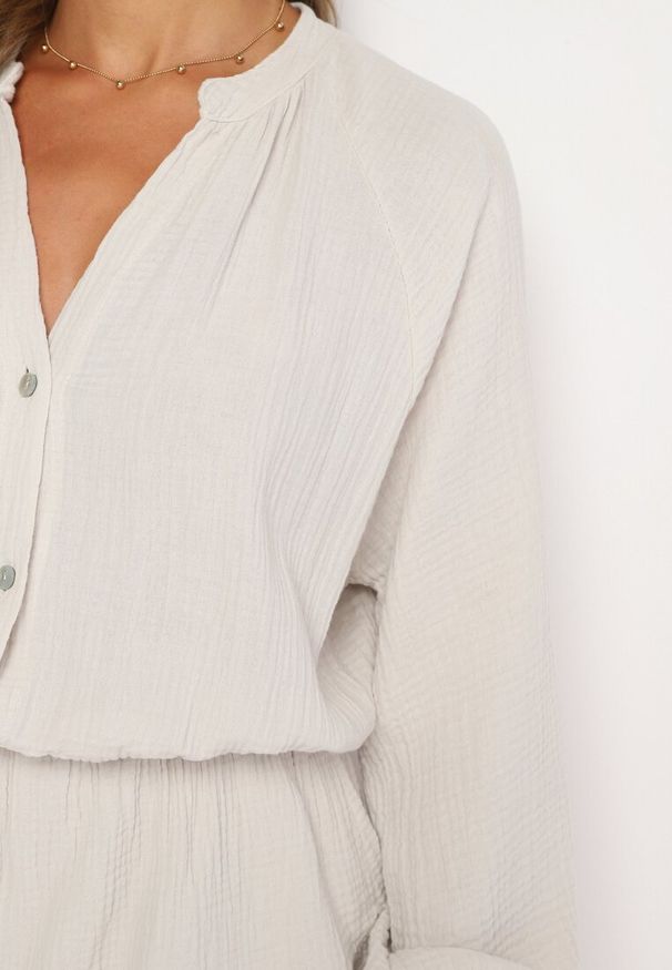 Born2be - Jasnobeżowy Bawełniany Kombinezon z Elastyczną Gumką w Talii i Spódnico-Spodenkami Gleasea. Okazja: na co dzień. Kolor: beżowy. Materiał: bawełna. Styl: casual, elegancki