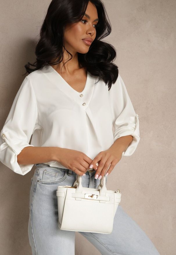 Renee - Biała Bluzka Trapezowa z Dekoltem w Kształcie Litery V i Podpinanymi Rękawami Morlimi. Okazja: na co dzień, na spotkanie biznesowe. Typ kołnierza: dekolt w kształcie V. Kolor: biały. Materiał: jeans. Styl: klasyczny, casual, elegancki, biznesowy