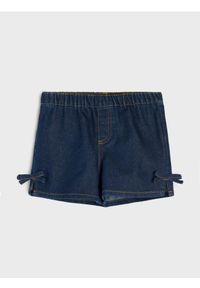 Sinsay - Szorty jeansowe z domieszką wiskozy - granatowy. Kolor: niebieski. Materiał: wiskoza, jeans #1
