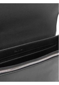 Calvin Klein Saszetka Micro Pebble Messenger 27 LV04D3034G Czarny. Kolor: czarny. Materiał: skóra #3