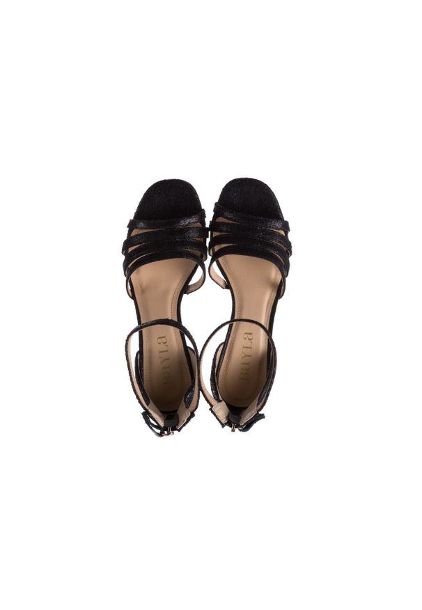 Sandały Bayla-065 1330137 Czarny, Skóra naturalna. Okazja: do pracy, na spotkanie biznesowe. Zapięcie: zamek. Kolor: czarny. Materiał: skóra. Obcas: na obcasie. Styl: elegancki, biznesowy. Wysokość obcasa: średni