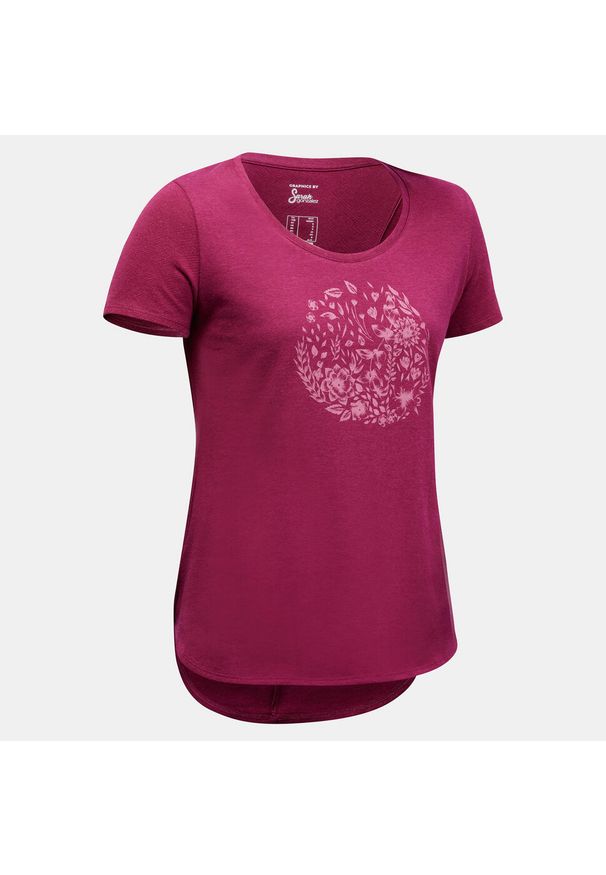 quechua - Koszulka turystyczna z krótkim rękawem damska Quechua NH500. Kolor: wielokolorowy, fioletowy, różowy. Materiał: bawełna, poliester, materiał, lyocell. Długość rękawa: krótki rękaw. Długość: krótkie. Sport: turystyka piesza