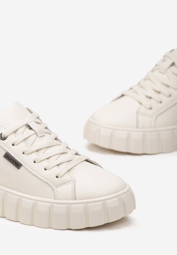 Renee - Beżowe Sneakersy ze Skóry Naturalnej na Tłoczonej Platformie Pelinea. Kolor: beżowy. Materiał: skóra. Sezon: jesień, wiosna. Obcas: na platformie