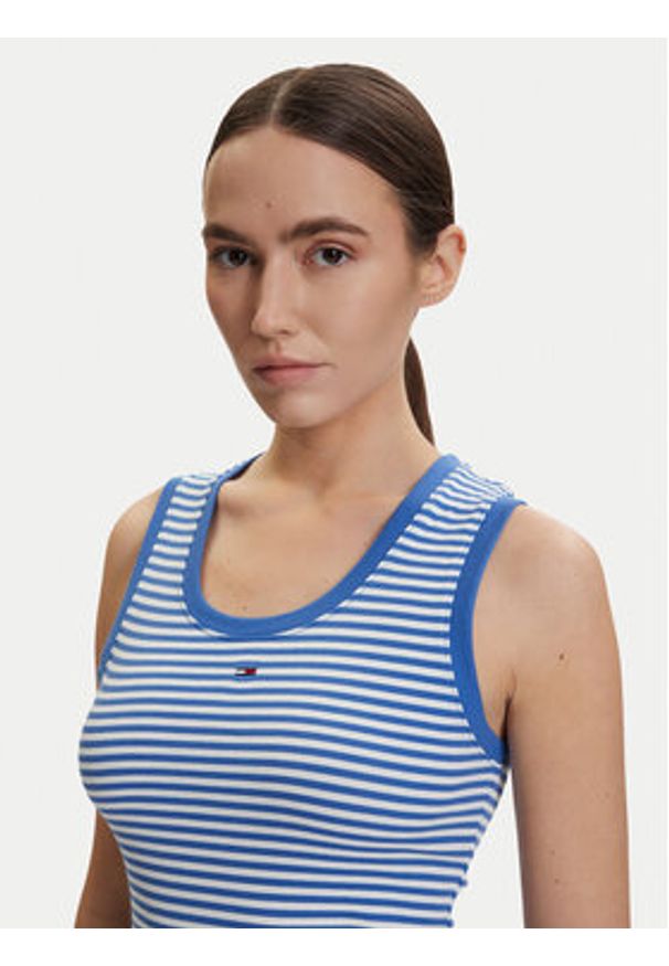 Tommy Jeans Top DW0DW20673 Niebieski Slim Fit. Kolor: niebieski. Materiał: bawełna