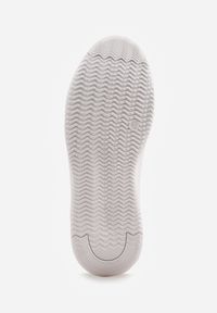 Renee - Białe Sneakersy z Ekoskóry na Grubej Podeszwie ze Sznurowaniem Serizia. Okazja: na co dzień. Zapięcie: sznurówki. Kolor: biały. Materiał: jeans. Obcas: na platformie #3