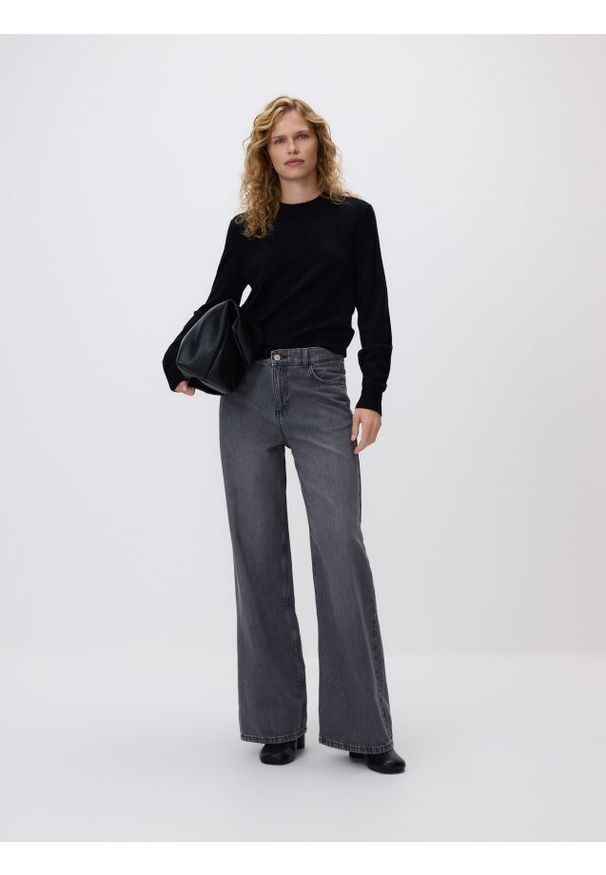 Reserved - Jeansy wide leg - szary. Kolor: szary