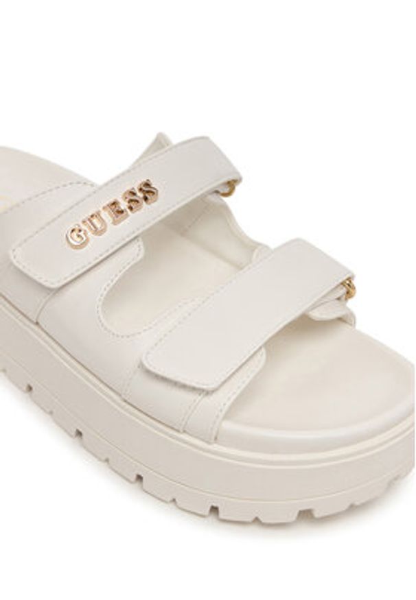 Guess Klapki FLJFAX ELE03 Écru. Kolor: kremowy. Materiał: skóra