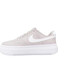 Buty do chodzenia damskie Nike Court Vision Alta Ltr. Kolor: fioletowy. Materiał: materiał, skóra. Szerokość cholewki: normalna. Model: Nike Court. Sport: turystyka piesza