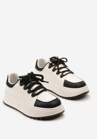Born2be - Biało-Czarne Skórzane Sneakersy na Platformie z Szerokim Sznurowaniem Wicca. Nosek buta: okrągły. Zapięcie: sznurówki. Kolor: biały. Materiał: skóra. Obcas: na platformie. Wysokość obcasa: niski #5
