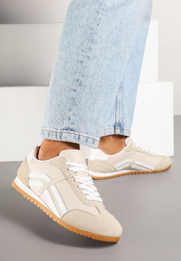 Renee - Beżowe Sneakersy Klasyczne Tenisówki Zdobione Przeszyciami Ellexia. Zapięcie: sznurówki. Kolor: beżowy. Materiał: jeans. Wzór: aplikacja. Sezon: wiosna. Obcas: na płaskiej podeszwie