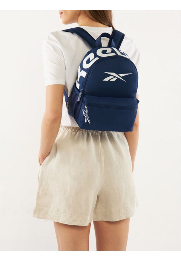 Reebok Plecak RBK-041-CCC-05 Granatowy. Kolor: niebieski. Materiał: poliester