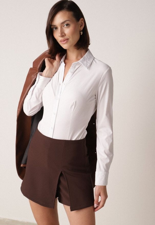 Born2be - Brązowe Spódnico-Szorty z Wysokim Stanem Zdobione Rozcięciem Crethoesa. Okazja: na co dzień. Stan: podwyższony. Kolor: brązowy. Materiał: materiał. Wzór: aplikacja. Styl: casual