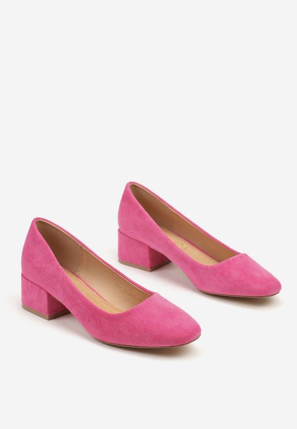 Born2be - Fuksjowe Klasyczne Czółenka na Obcasie Vices ze Skórzaną Wkładką Savira. Okazja: na spotkanie biznesowe. Kolor: różowy. Materiał: skóra. Obcas: na obcasie. Styl: klasyczny. Wysokość obcasa: niski