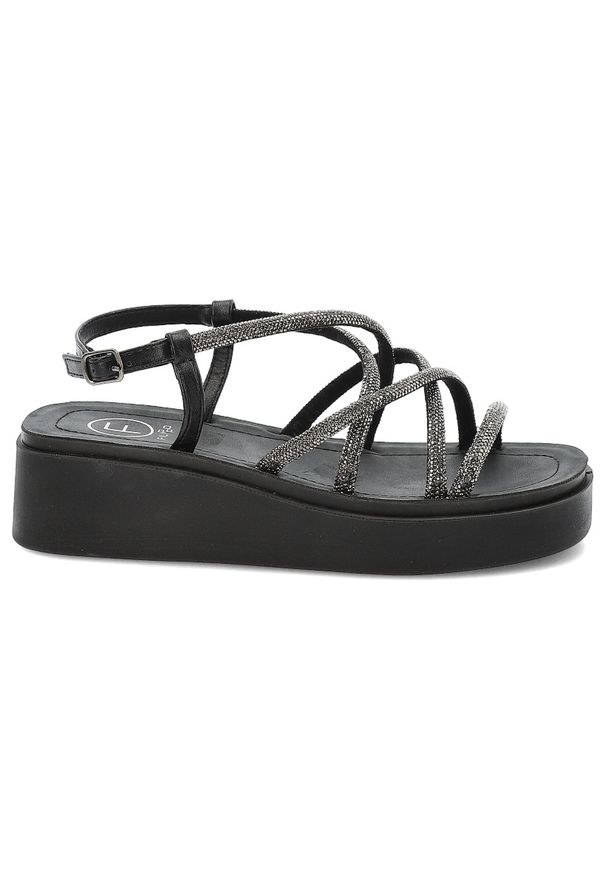 Czarne Sandały Filippo Modne Obuwie Damskie. Okazja: na spacer. Zapięcie: pasek. Kolor: czarny. Wzór: paski, ze splotem. Sezon: lato. Obcas: na platformie. Styl: elegancki