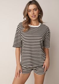 Born2be - Beżowo-Czarny Komplet Bawełniany z Dzianiny Szorty i T-shirt o Luźnym Kroju w Paski Proseltte. Kolor: beżowy. Materiał: bawełna, dzianina. Wzór: paski #1