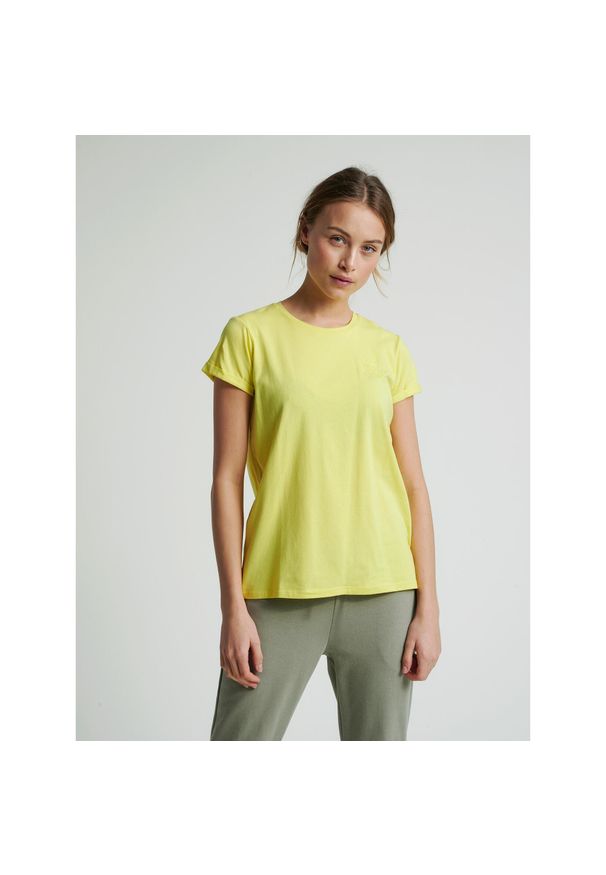 Koszulka damska Hummel Isobella. Kolor: żółty. Sport: piłka nożna