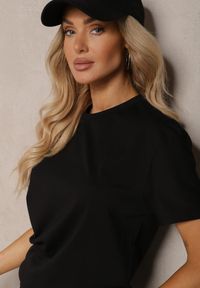 Renee - Czarna Klasyczna Gładka Koszulka z Bawełny Detima. Kolor: czarny. Materiał: bawełna. Wzór: gładki. Styl: klasyczny